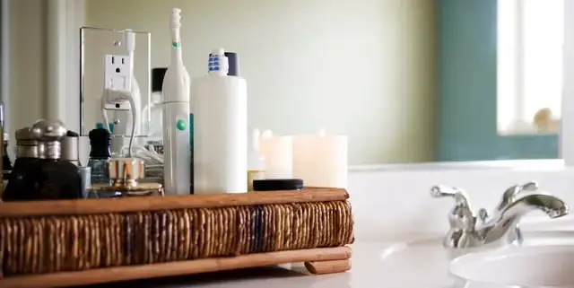 Decluttering în baie: sfatul unui expert