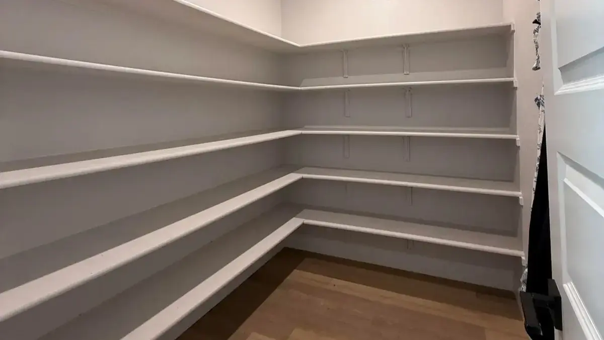 O abordare creativă pentru organizarea pantry-ului