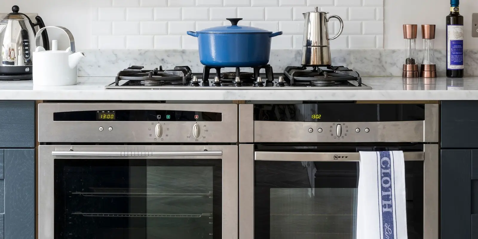 IKEA lansează oală din fontă la preț mic, rivală cu Le Creuset