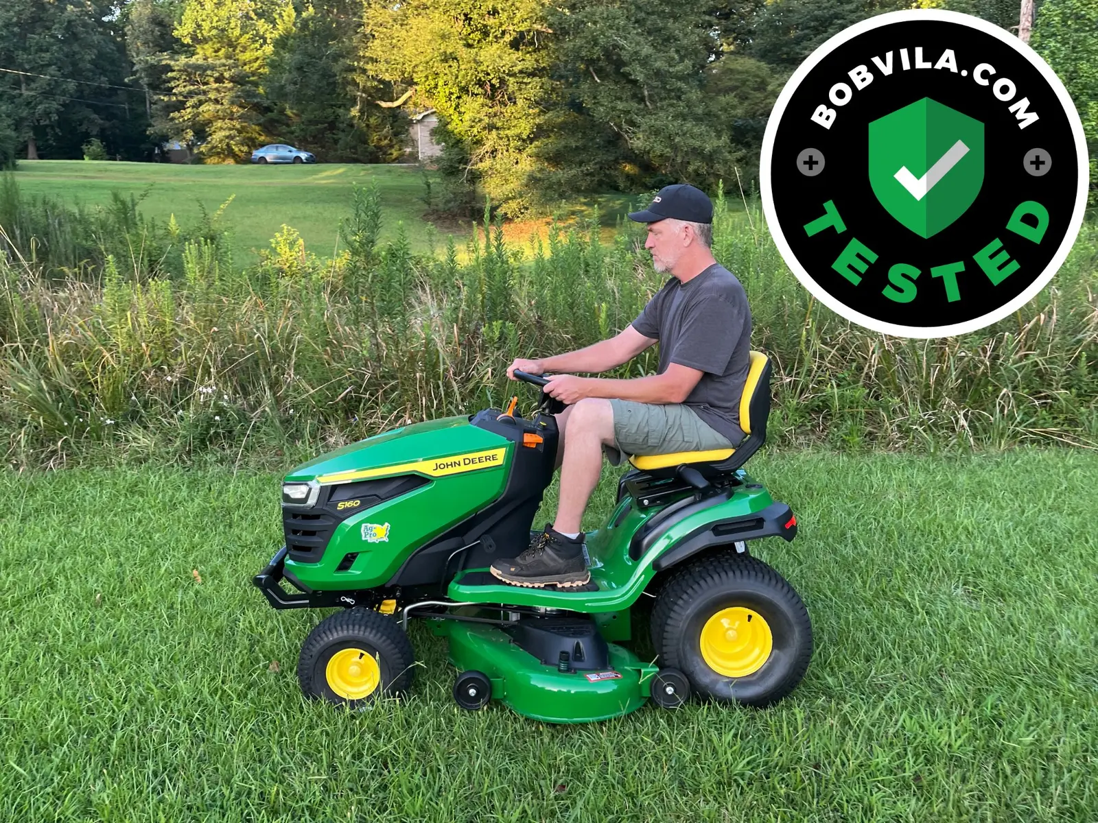 John Deere S160 – Tractorul de grădină care face diferența pe terenuri mari