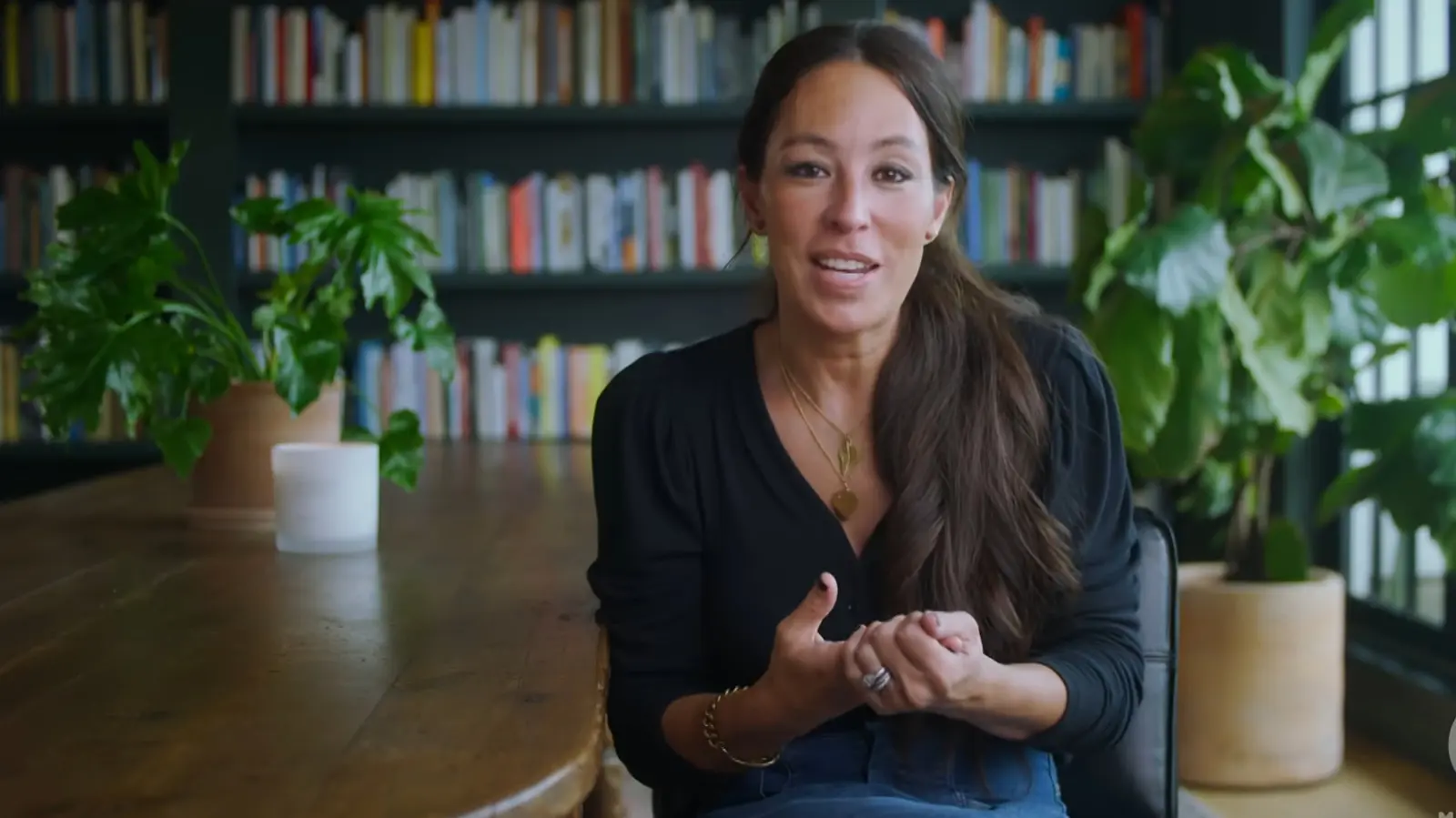 Uită-te de plictiseala: Ideea de backsplash rustică pe care Joanna Gaines nu o poate ajunge